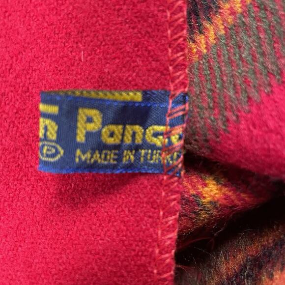 Vintage Forum Panco Cape Wrap Shawl Red Tartan Plaid One Size Fringe Cozy Fall - Picture 7 of 7